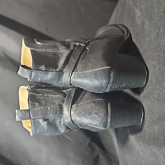 Naturalizer faux leather ankle boots - Picture 3 of 4